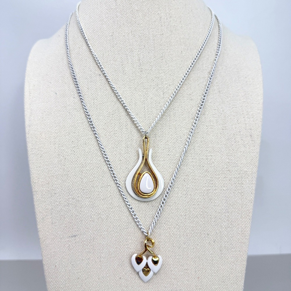 Vintage White Enamel Layered Necklace Heart Abstract‎ Pendants Gold Tone